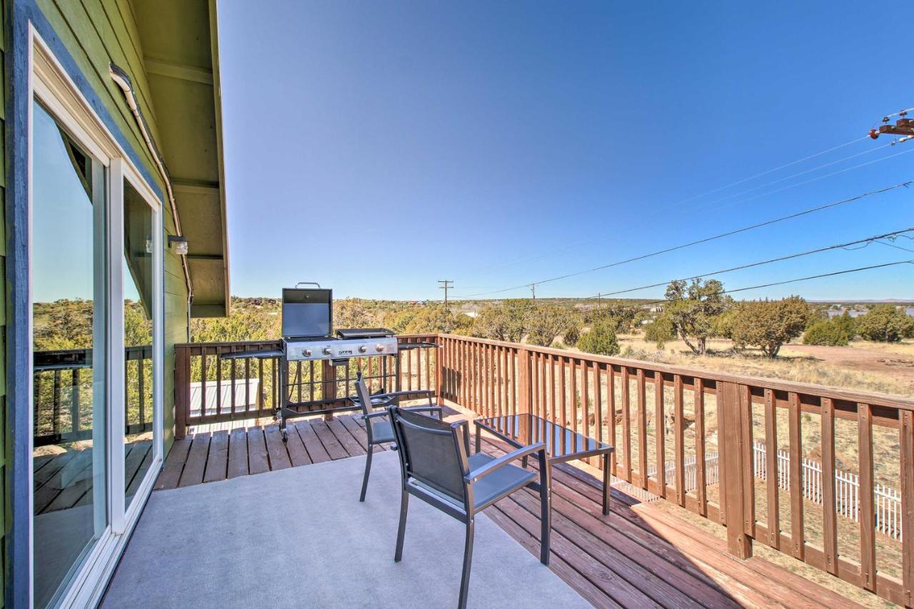 Show Low Home With Balcony Near White Mountain Lake Exterior foto