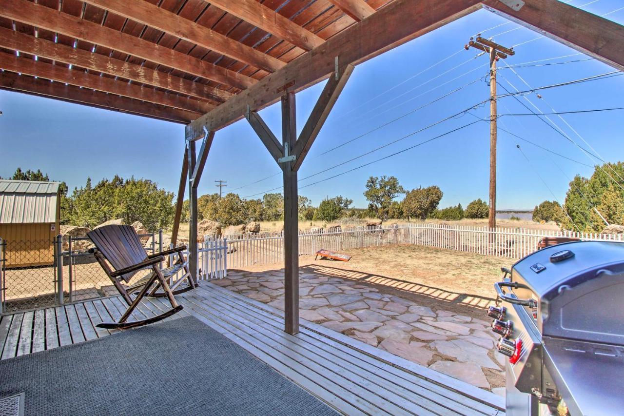 Show Low Home With Balcony Near White Mountain Lake Exterior foto